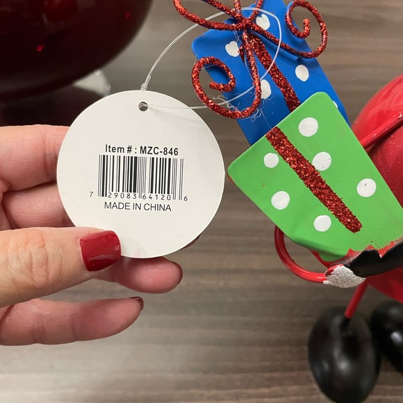 NWT Santa cute figure. Purchased at Macys - Picture 2 of 3